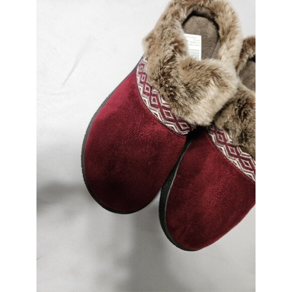 Isotoner Women Smartzone Gel Comfort Technology Red Slippers, Size US 9.5-10 - Picture 2 of 7